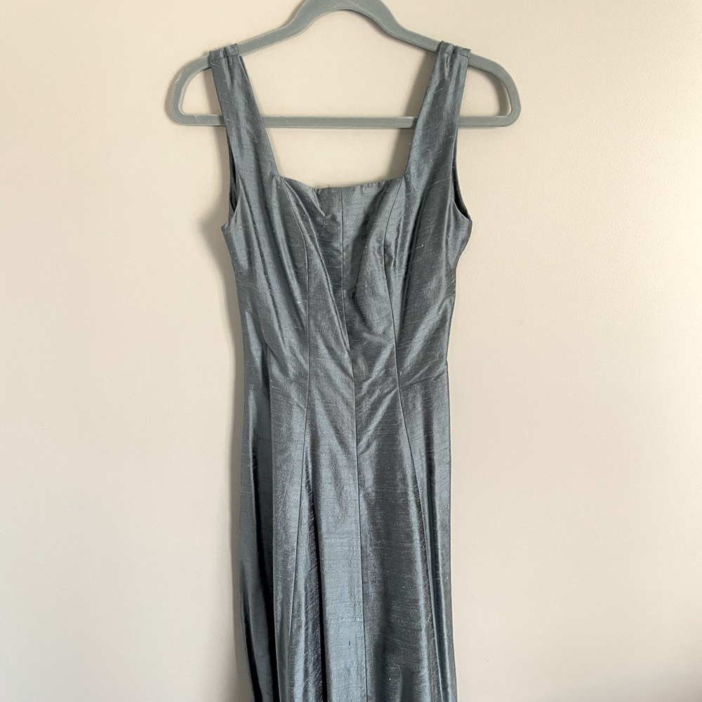 Watters & Watters 100% blue raw silk dress with removable matching shrug jacket